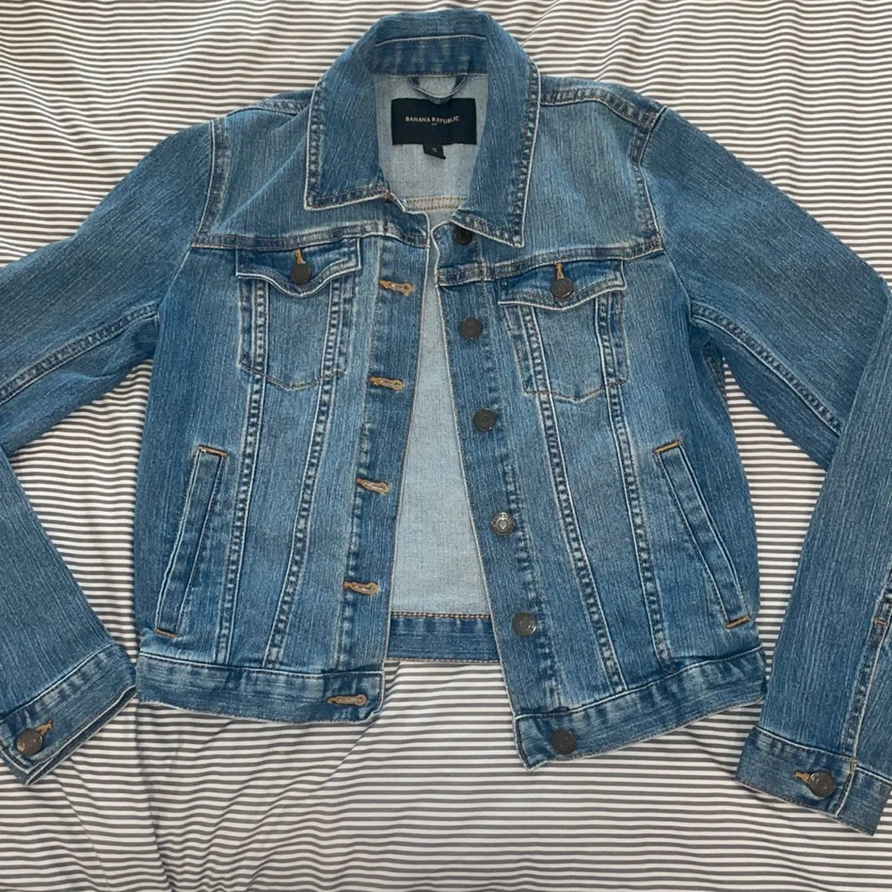 Jean/Denim Jacket - Picture 1 of 3